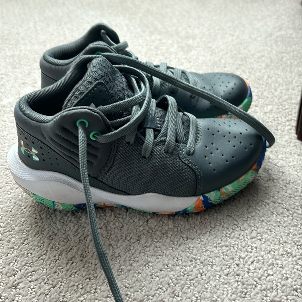 UA basketball sneaker